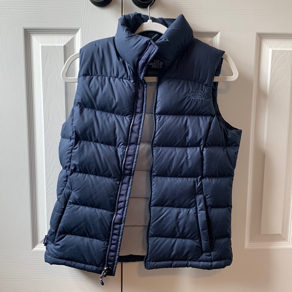 Womens Navy Blue North Face Puffer Vest Size S.
